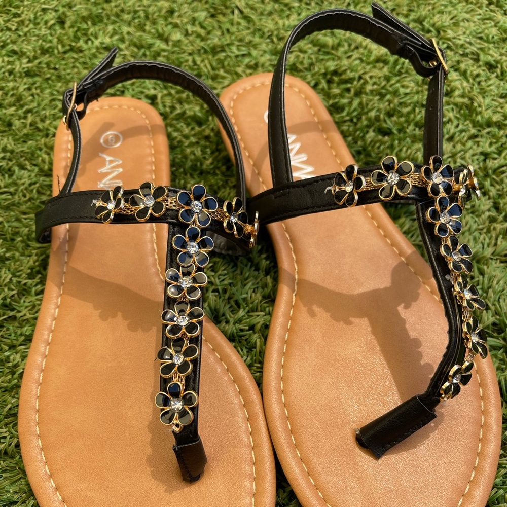 Brand new Women’s Sandals